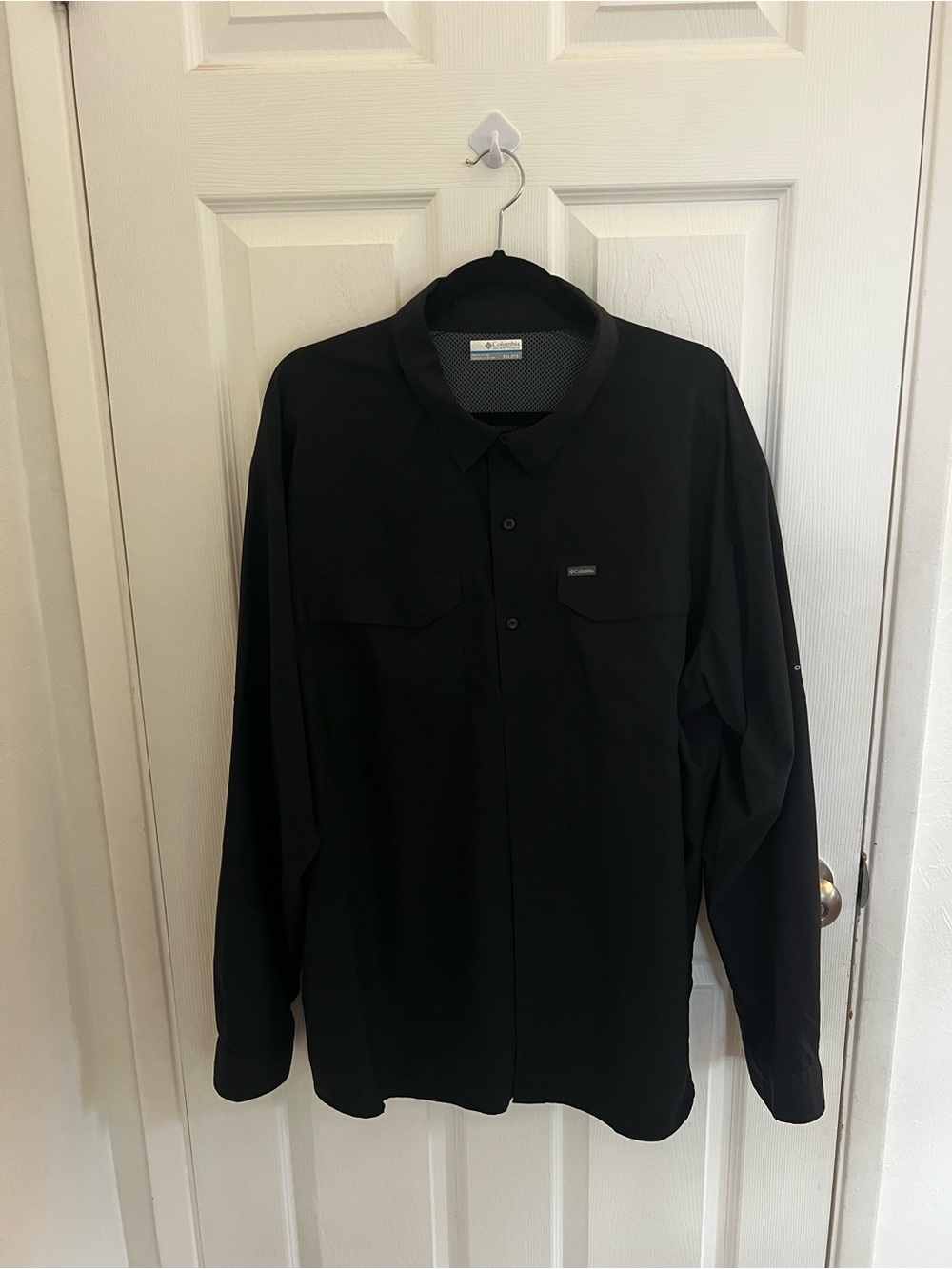 Columbia Men's Long Sleeve Button-Up Shirt - Black